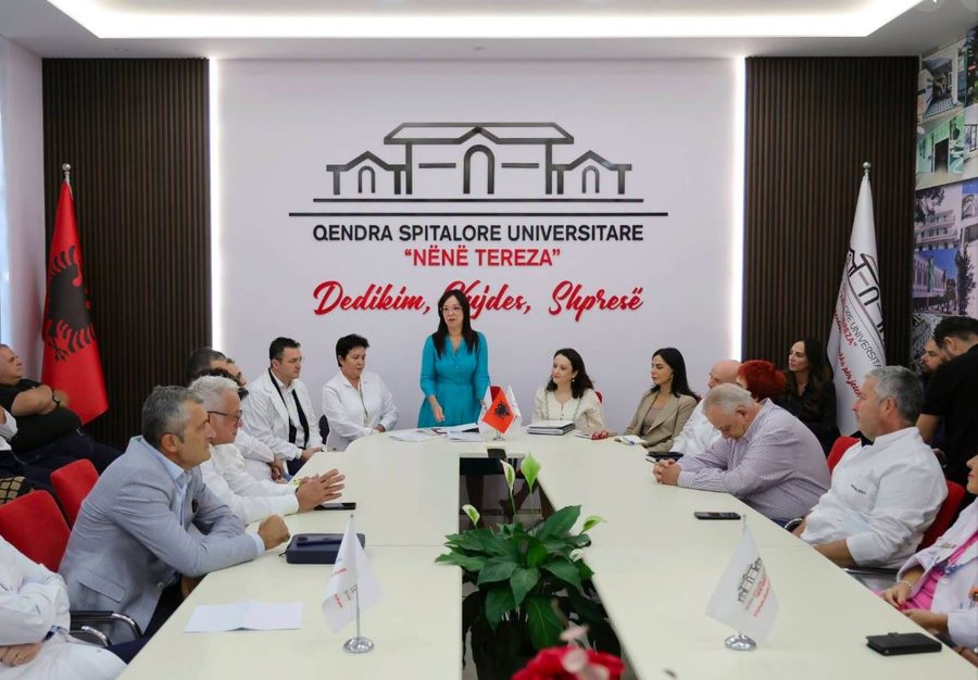 Takimi me drejtuesit e QSUNT/ Spahiu kërkon më shumë eficiencë dhe fokus te shëndeti i fëmijëve