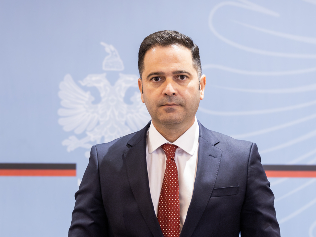 12:20 Pagat e magjistrateve, kallëzohet në SPAK ministri i financave Petrit Malaj
