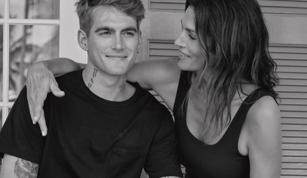 Cindy Crawford thyen heshtjen për vdekjen e të birit me një dedikim prekës