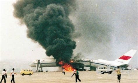 Histori/ Kinë 1990 – Rrëmbehet një Boeing 737 dhe përplaset me dy avionë në aeroportin e Guangzhou-t