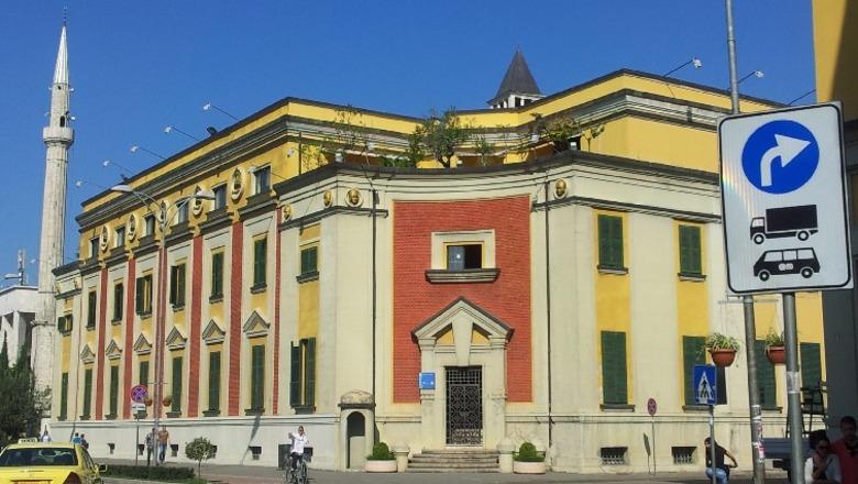Shpallen 1500 fituesit për kredi të buta nga Bashkia e Tiranës, lista me emra do i kalojë për miratim Këshillit Bashkiak