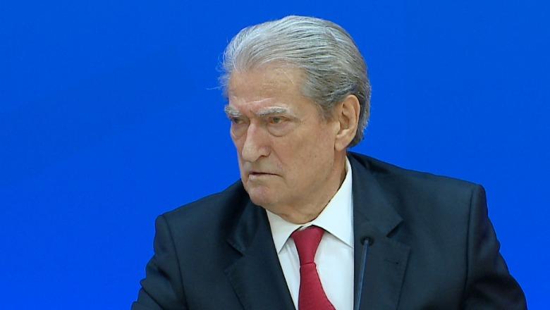 Berisha reagon për dhunën në protestën e studentëve: Stop terrorit të banditëve të narkoshtetit!