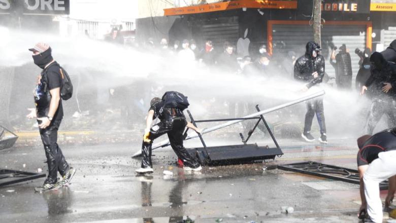 Protesta që donte të ishte e të gjithëve po bëhet e më të organizuarve