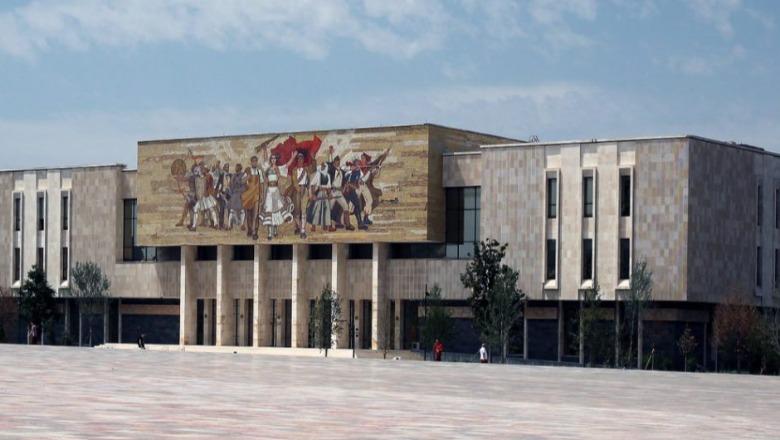 30 vite SOS Shqipëri, një histori e shkruar me zemër!