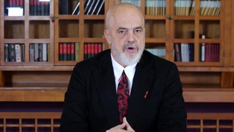 13:36 “Shqipëria nuk përfaqësohet nga kjo turmë”/ Prej muajsh shqiptarët i kërkojnë largimin, Rama nuk tërhiqet: Në detyrë, deri në ditën e fundit të “kontratës”!