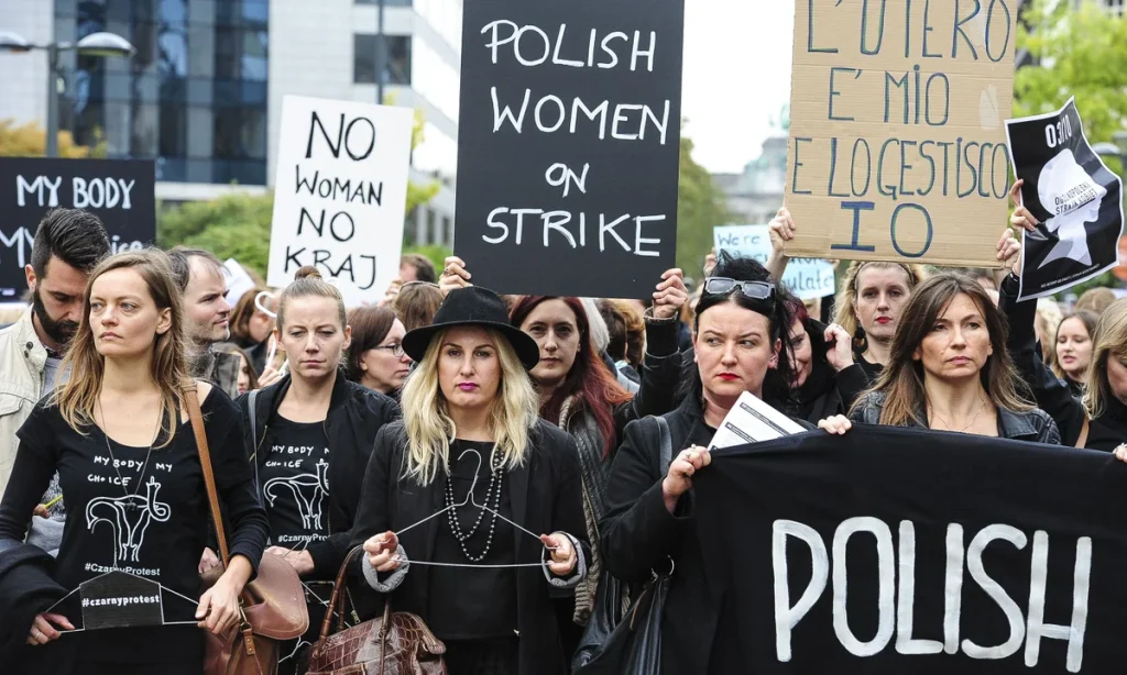Protesta në Poloni kundër reformave të bllokuara të ligjit për abortin