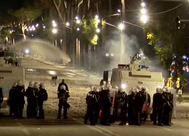 58 të arrestuarit në protestë para Gjykatës, lirohen 22 prej tyre