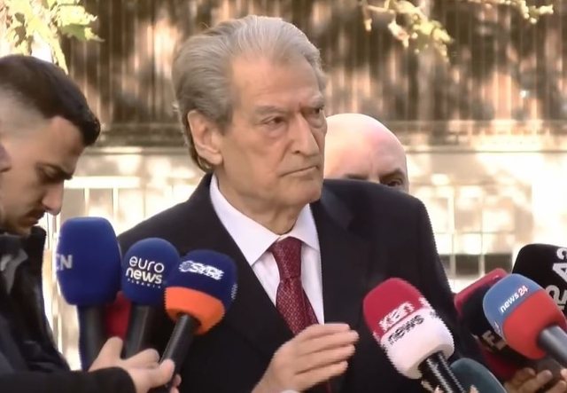 10:41 Ndryshimet në Kodin e Procedurës Penale/ Berisha: Janë për të shpëtuar Edi Ramën