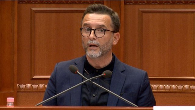 Zgjedhjet për Tiranën/ Braçe i “hap luftë” PS-së: Emër nga gara brenda partisë ose ngre shtabe vetë