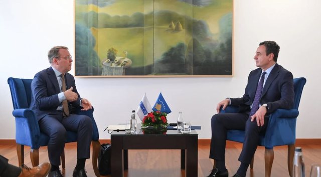 Kurti i ngre shqetësimin Komisionerit të OSBE-së: Shqiptarët në Preshevë, Bujanoc e Medvegjë po diskriminohen