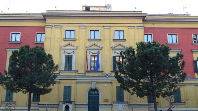 07:50 Ministria e Financave, kundër Garancive Sovrane për kreditë e strehimit social