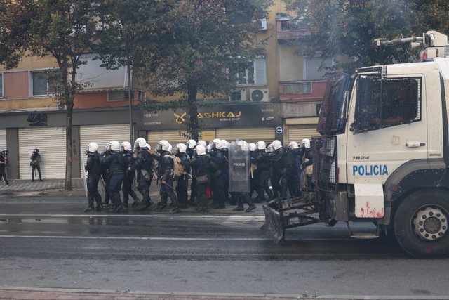 Ish-presidenti: Shqipëria e ka zgjidhjen shumë të thjeshtë, rikthimin te Kushtetuta