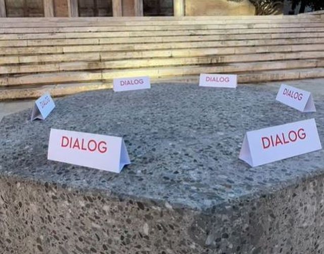 07:55 Ftesat në një tryezë guri/ Rama fton sërish studentët për dialog (VIDEO)