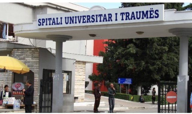 16:24 Protesta në Tiranë/ 3 persona po mjekohen në Spitalin e Traumës
