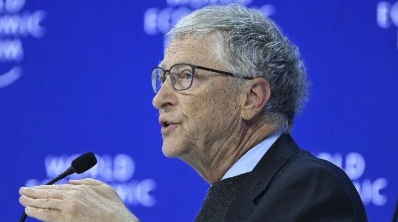 Bill Gates paralajmëron për 20 vjet trazira nga inteligjenca artificiale: Do të ketë fitues dhe humbës