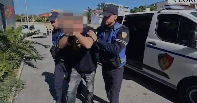 I vunë eksploziv automjetit të administratorit të Shushicës, arrestohen dy persona në Vlorë