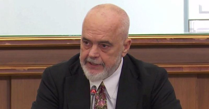 11:43 Zbardhen detajet nga mbledhja e Ramës me socialistët