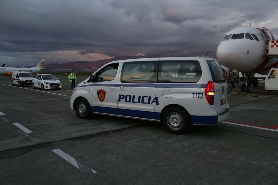 Gjykata e Firenzes e do në burg për trafikim kokaine, 40 vjeçari nga Shijaku ekstradohet drejt Italisë (EMRI)