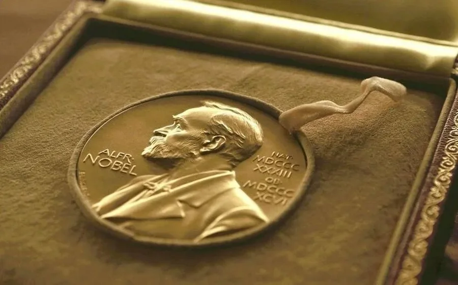 Kush fiton, si kanë reaguar fituesit dhe kush pati guxim ta refuzojë: disa të dhëna interesante mbi Nobelin për Letërsi, i cili jepet të enjten e ardhshme