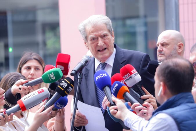 Shtyhet për në 9 nëntor gjyqi ndaj Berishës për çështjen “Partizani”, shkak bojkoti i avokatëve
