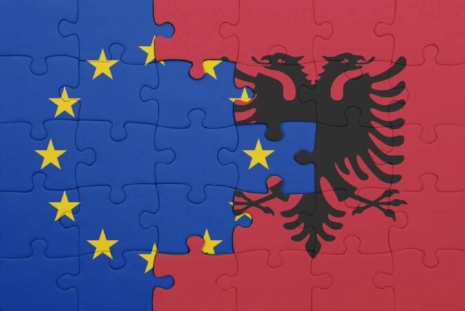 Anëtarët e rinj të BE-së, 15 vite provë: Nëse mashtrojnë, humbin fondet dhe votën