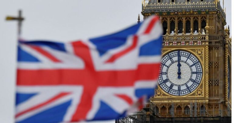Shefi i ushtrisë britanike: Mbretëria e Bashkuar duhet të përgatitet për luftë dhe sakrifica
