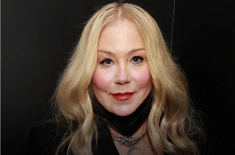 Christina Applegate zbulon se e kanë diagnostikuar gabimimisht me sklerozë të shumëfishtë