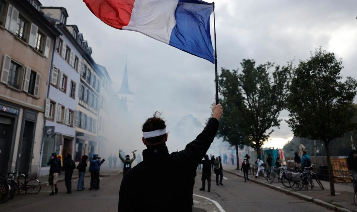 Protestat në Francë, 1 mijë të prangosur në të gjithë vendin! 126 të arrestuar në Paris