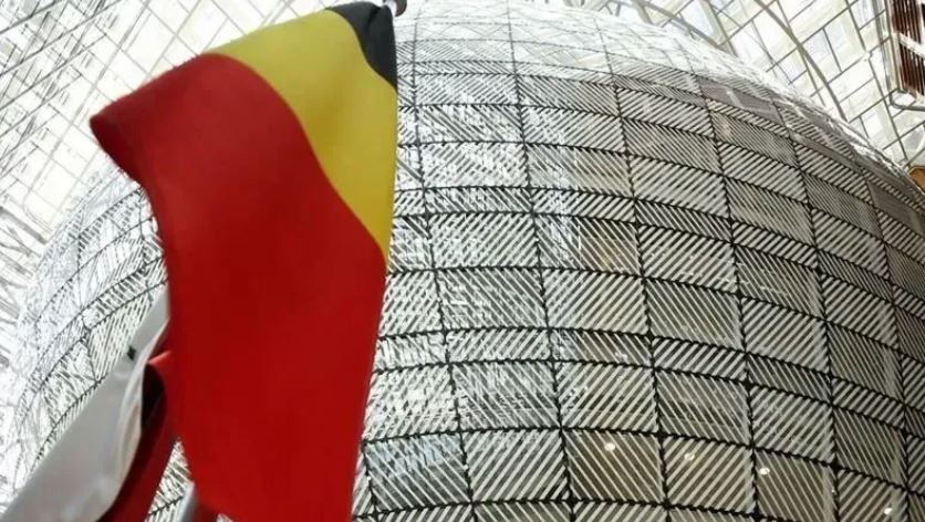 Industria belge po operon me kapacitetin më të ulët që nga kriza e Covid-19