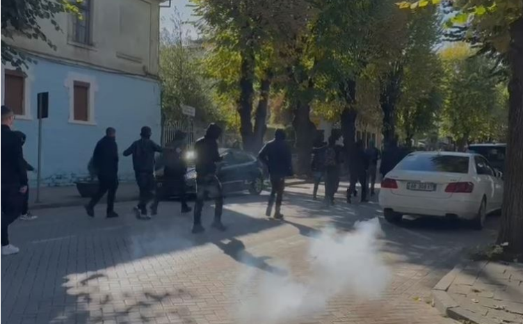 Protesta në Korçë, dy të arrestuar dhe 23 të proceduar penalisht