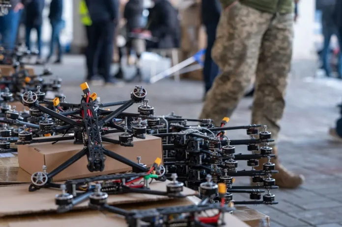 Ukraina përdor armë robotike, të drejtuar nga IA, kundër dronëve ruse