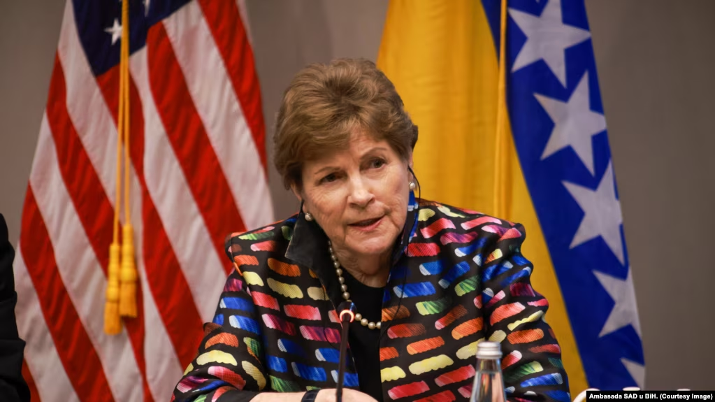 Senatorja Shaheen: Bosnja të largohet nga Rusia dhe ta vazhdojë rrugën drejt BE-së e NATO-s