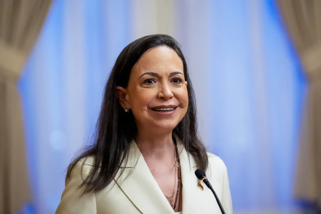 Maria Corina Machado kthehet në Venezuelë pas 10 muajsh në mërgim