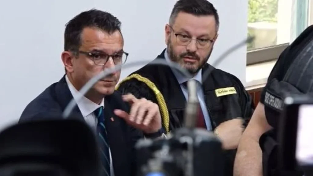 Bojkoti i avokatëve shtyn seancën e Veliajt, gjykimi rinis më 3 nëntor