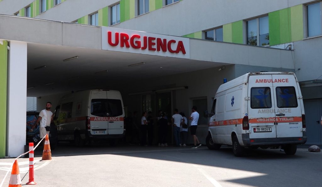 2 protestues të lënduar vijojnë ende të shtruar në Spitalin e Traumës