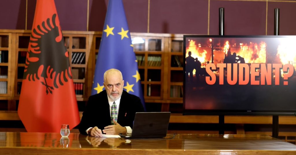 “Studentë” në thonjëza, nga 17 deri në 57 vjeç/ Rama nxjerr listën e të ndaluarve, akuzon krimin e organizuar, financimet e huaja dhe PD-në për dhunën në protesta