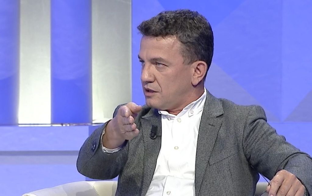 Koalicioni i hejterëve po sulmon Republikën e Shqipërisë