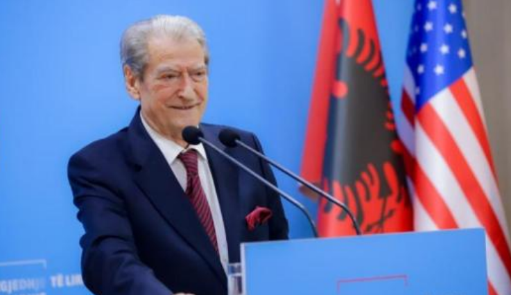 14:20 Berisha akuza qeverisë për favorizim të biznesmenit Yeffet: Ka përfituar 45 milionë euro dhe prona shtetërore
