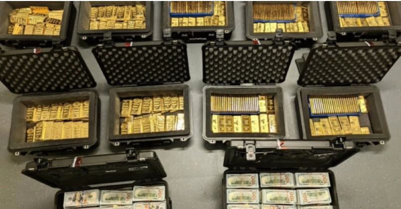 Ish-oficeri i CIA-s pranon përvetësimin e 194 milionë dollarëve, FBI i gjeti 300 shufra ari në shtëpi