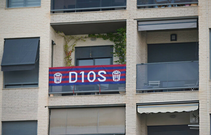 Nis një kapitull i ri, Leo Messi blen zyrtarisht klubin spanjoll