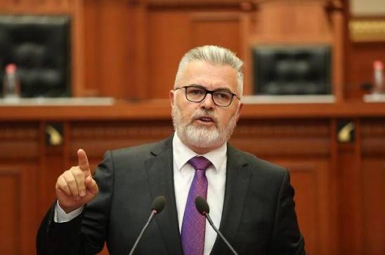 Vandalizmi te Ministria e Drejtësisë, Toni Gogu: Zyrën do ta ribëjmë, dëmin më të rëndë ia keni bërë popullit
