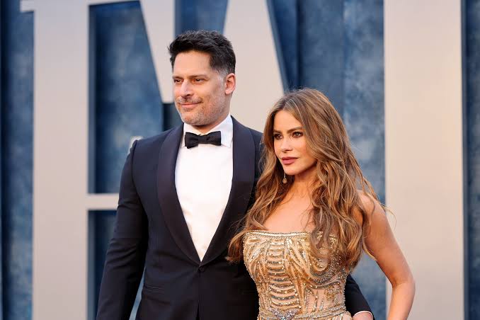 Joe Manganiello tregon anën e errët të martesës me Sofia Vergara-n: “I lutesha për një përqafim”