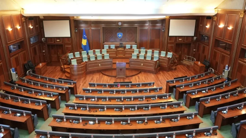 Kërkesa e PDK-së për kthimin e Ligjit për Specialen në Kuvend, nisin mospajtimet brenda partisë