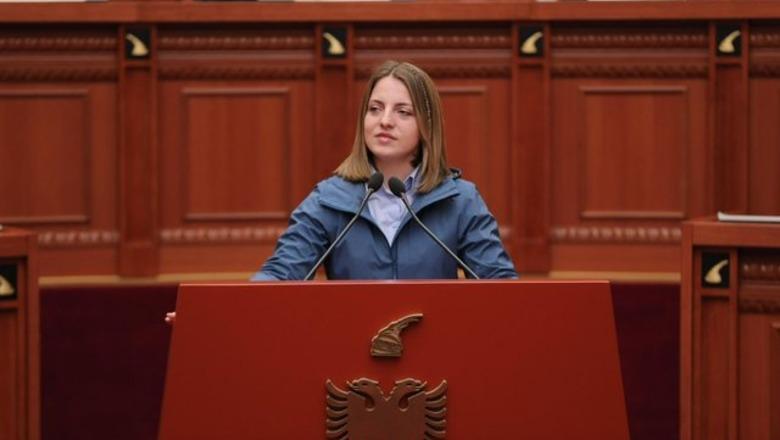 14:15 Reforma territoriale/ Koçeku paralajmëron votë kundër, Braçe dhe Sinaj votojnë “JO” ndaj draftit të PS-së