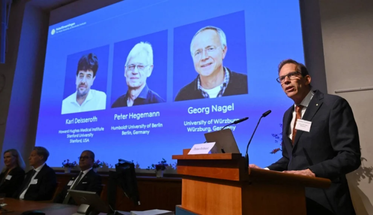 12:41 Nobeli i Mjekësisë shkon për “çelësin e dritës” që ndez dhe fik neuronet