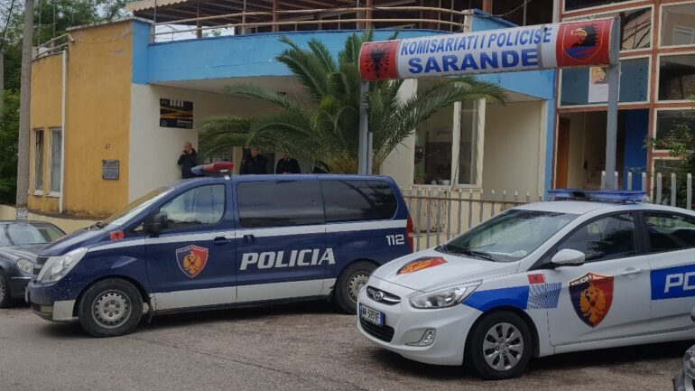 Vrasja e 66-vjeçarit në Sarandë, arrestohet në Greqi autori i dyshuar, pas hekurave dhe bashkëpunëtori