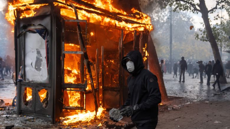 “Rrjeti i protestave në Evropë zgjerohet në 101 organizata në 9 vende”, investigimi i Fox News: Si koordinohen nga Parisi në Tiranë, planifikohen ‘valë’ të reja
