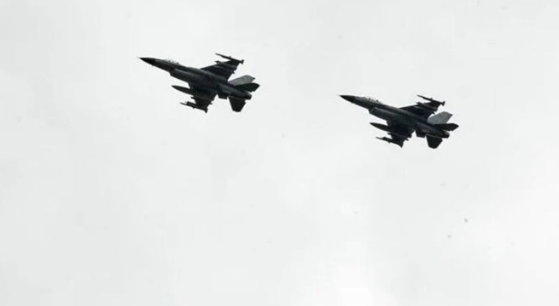 Rumania ngre në ajër avionët luftarakë pas zbulimit të tre dronëve pranë kufirit me Ukrainën